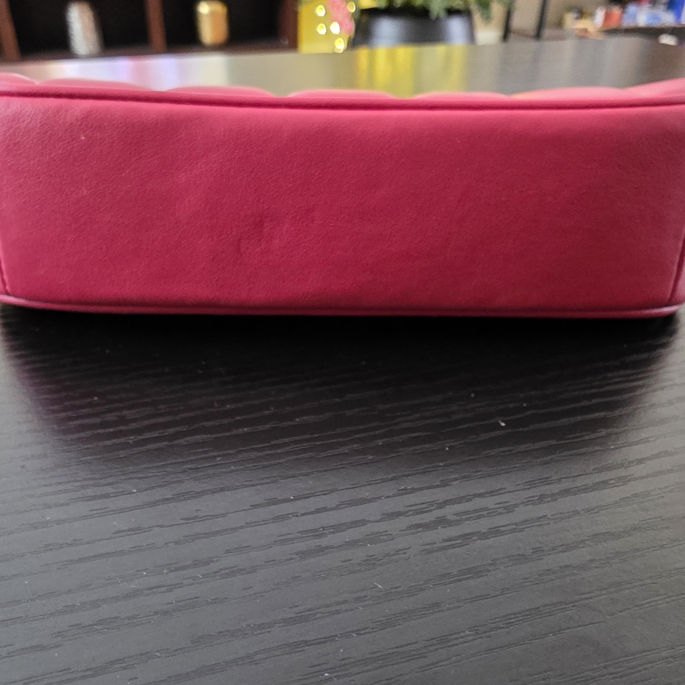 Coach Red Quilted Women's Bag - Picture 2 of 9